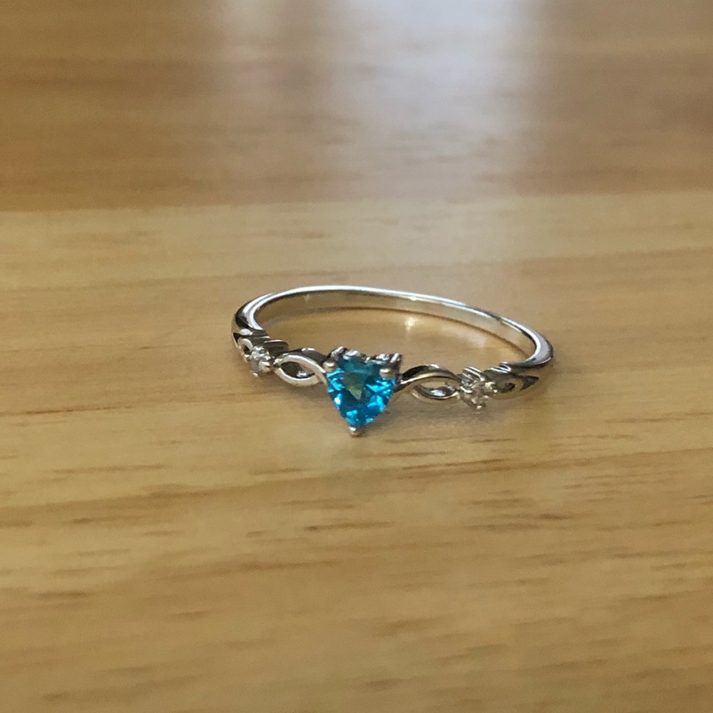 Dainty Heart Shaped Ring